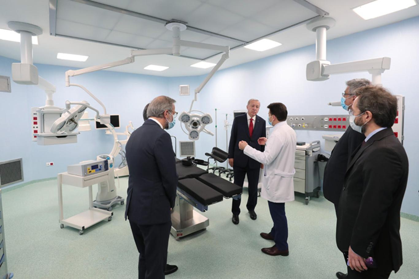Sancaktepe Prof. Dr. Feriha Öz Acil Durum Hastanesi açıldı